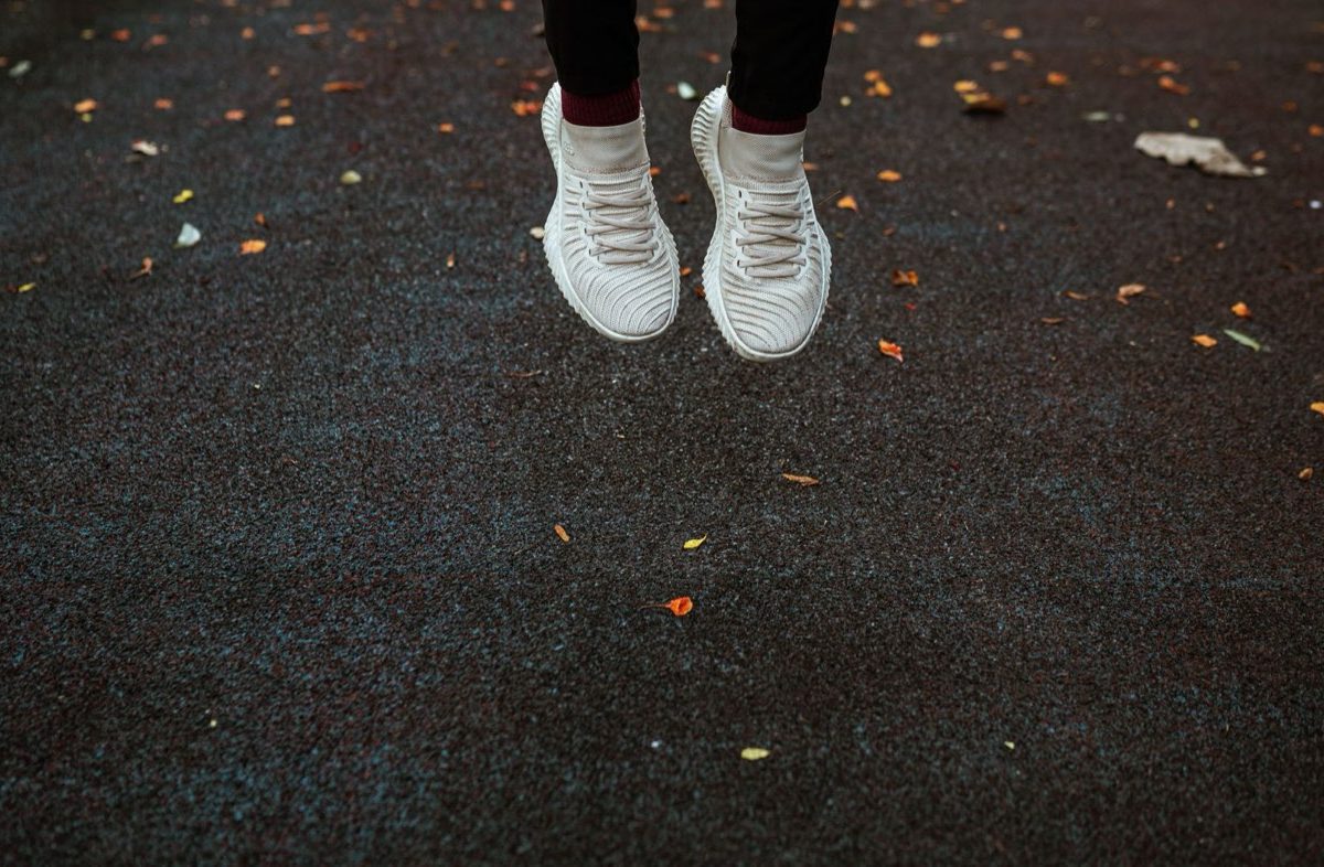 Manchons de compression ou bas de contention : que choisir ?